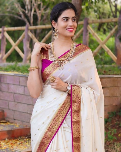 Check out this item in my Etsy shop https://www.etsy.com/in-en/listing/1146782707/soft-plain-white-banarasi-soft-litchi Off White Saree, Lichi Silk Saree, Indian Designer Sarees, Modern Saree, Indian Silk Sarees, White Saree, Indian Wedding Wear, Bridal Silk Saree, Contrast Blouse