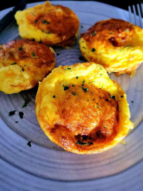 Air Fryer Egg Bites, Daily Yum, Starbucks Egg Bites, Protein Packed Breakfast, Egg Bites, How To Cook Eggs, Fryer Recipes, What To Cook, Air Fryer Recipes