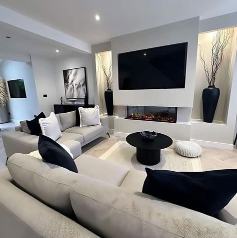 Modern Apartment Living Room, White Living Room Decor, Apartment Decorating Living, Black And White Living Room, Apartment Living Room Design, Dream Apartment Decor, Black Living Room, Future Apartment Decor, Home Design Living Room