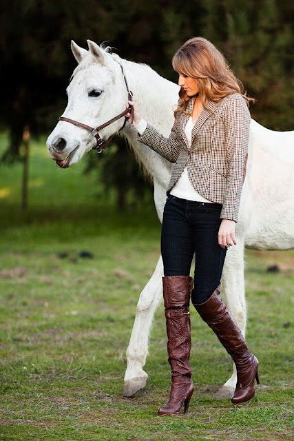 Equestrian Fashion with White Pony Equestrian Fashion Women, Equestrian Helmet, Equestrian Fashion, Equestrian Boots, Riding Pants, Equestrian Outfits, Riding Outfit, Cute Fall Outfits, Jeans Outfit