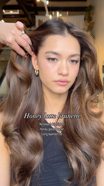 Laura Kim on Instagram: "Honey latte brunette 🤎💛

This spring / summer you will enjoy the soft and flattering latter brunette highlights 

Hair colour by me using no bleach highlights @avedaaustralia 

#hair #brunette #brownhair #hairstyle" Honey Latte Brunette Hair, Honey Latte Brunette, No Bleach Highlights, Honey Brunette Hair, Latte Brunette, Soft Brunette Hair, Bleach Highlights, Honey Brunette, Honey Latte