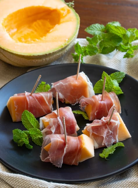 Cantaloupe and prosciutto Prosciutto Wrapped Cantaloupe, Procuitto And Cantaloupe, Rockmelon And Prosciutto, Melon Starter, Cantaloupe And Prosciutto, Cantaloupe Prosciutto, Melon And Prosciutto, Prosciutto Appetizer, Prosciutto Melon