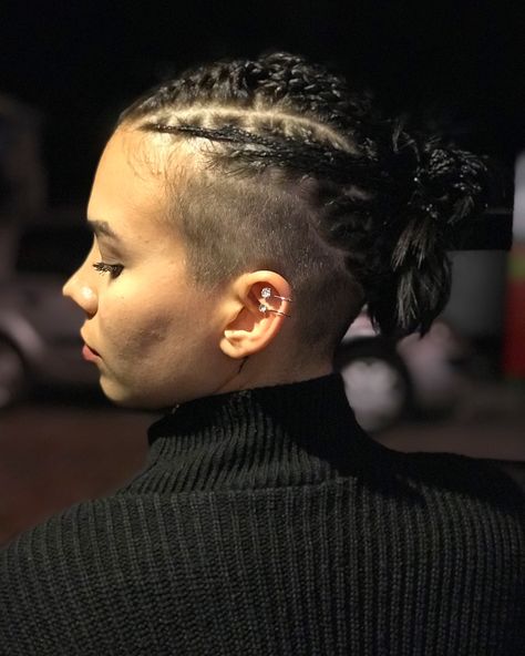 Undercut Braids Braids With Undercut, Undercut Braids, Braids Undercut, Undercut Braid, Undercut Women, Black Braids, Undercut, Black Girls Hairstyles, Barber Shop