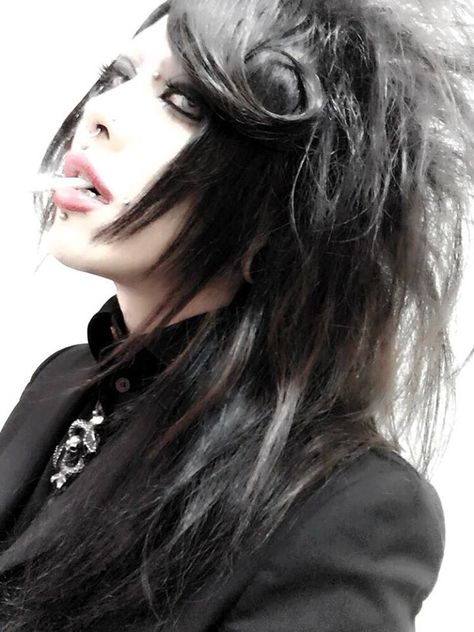 Jojo-The Gallo Miyavi Visual Kei, Jojo The Gallo, Jojo Yes, Harajuku Makeup, Please Kiss Me, Visual Kei Fashion, Vkei Bands, Goth Music, Kei Fashion