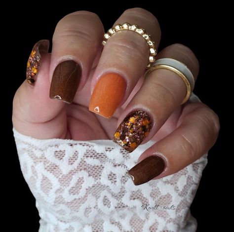 Shop the Mani, Kandedips Punkin Spice, Cozy and Chestnut Brown Dip Powders, Fall Dip Powder - Etsy Fall Dip, Nail Art Paillette, Fall Nail Art Designs, Nail Art Gel, Thanksgiving Nails, Fall Nail Art, Fall Nail Colors, Dip Powder Nails, Autumn Nails