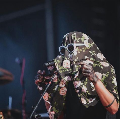 Tyler Joseph of Twenty One Pilots Twenty One Pilots Wallpaper, Flower Kimono, Tyler And Josh, 21 Pilots, Tyler Joseph, Imagine Dragons, One Pilots, Staying Alive, Twenty One Pilots