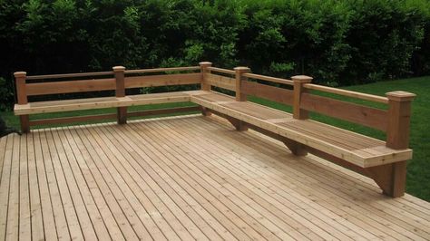 Deck Bench Seating, Reling Design, Deck Building Plans, Deck Bench, Deck Railing Design, Deck Seating, Cedar Deck, Patio Deck Designs, Deck Designs Backyard