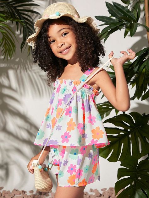 SHEIN Kids Cooltwn Young Girl Floral Print Wide Straps Top & ShortsI discovered amazing products on SHEIN.com, come check them out! Wide Straps Top, Baby Dress Diy, Kids Dress Collection, Shein Kids, Summer Outfits Kids, Kids Summer Fashion, Kids Trend