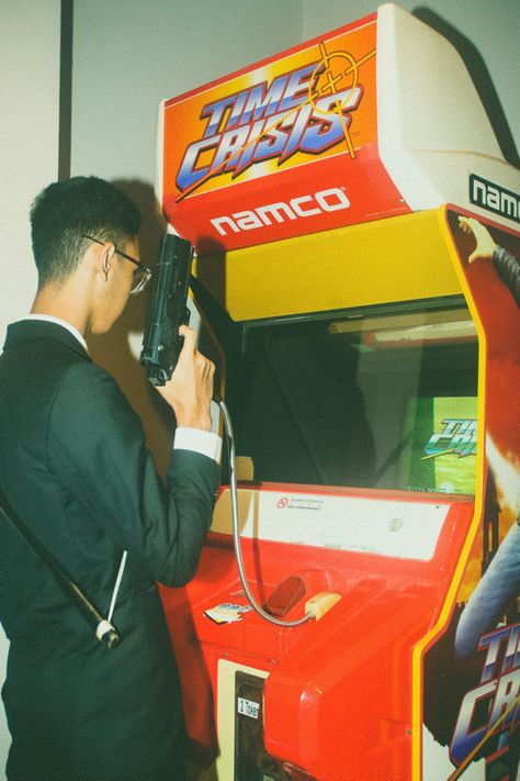 Arcade Video Game Photography, Arcade Photoshoot Men, Video Game Photoshoot, Gaming Photoshoot, Bowling Photos, Mall Arcade, Hoodie Outfit Korean, Arcade Shoot, Block Blast