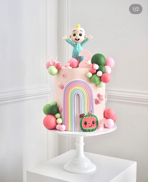 Jj Cake Cocomelon, Cute Cocomelon Cake, Pink Cocomelon Cake, Cocomelon Photoshoot Ideas, Cocomelon Cake Ideas For Girl, Coco Melon Theme Cake, Cocomelon Cake For Girl, Cocomelon Birthday Cake Girl, Coco Melon Cake