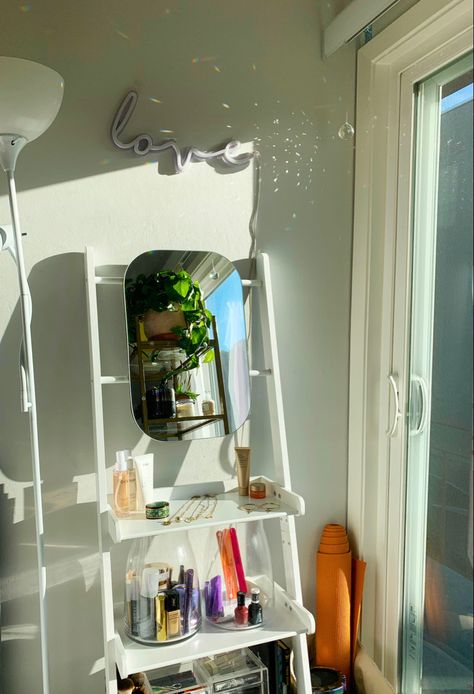 Room Vanity Ideas Small Spaces, Small Space Vanity, Ladder Vanity, Ladder Shelf Desk Vanity, Mini Ladder Shelf, Mini Vanity Small Spaces, Mini Vanity, Small Mirror With Shelf, Dorm Vanity