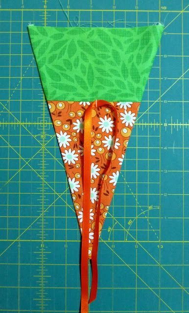 Carrot Cornets! - Just Jude Designs - Quilting, Patchwork & Sewing patterns and classes Easter Fabric Projects, Easter Basket Pattern, Fabric Carrots, Easter Treat Bags, Patchwork Sewing, Diy Sewing Gifts, Fabric Crafts Diy, Quilting Patchwork, Easter Bags