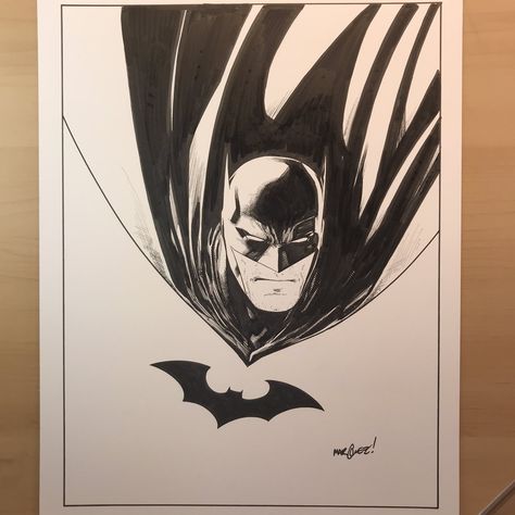 David Marquez, Dan Mora, Batman Drawing, Art Showcase, Superhero Batman, Vintage Witch, Batman Comic Art, Batman Beyond, Batman Universe