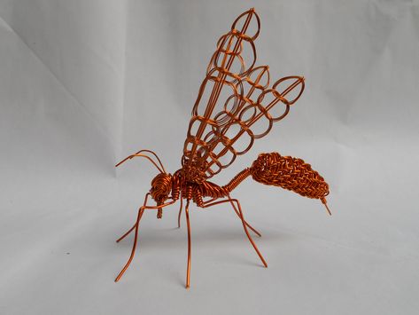 Wire Bugs, Beaded Insects, Bead Lizard, Beaded Bugs, Wire Spider, Copper Wire Art, Wire Art Sculpture, Wire Wrapping Diy, Beaded Spiders