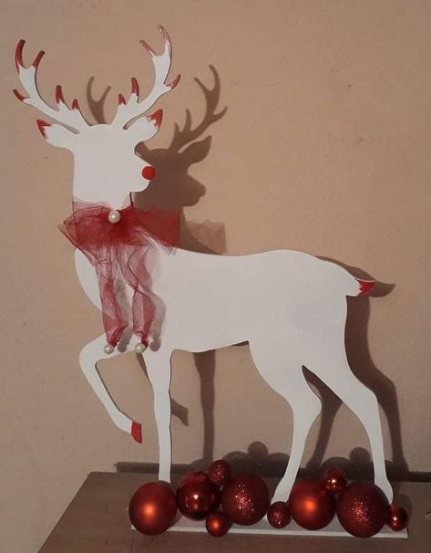 Christmas Decorations Centerpiece, Christmas Homescreen, Paper Christmas Decorations, Christmas Candle Decorations, Christmas Artwork, Reindeer Decorations, Country Christmas Decorations, Christmas Themes Decorations, Diy Christmas Decorations Easy