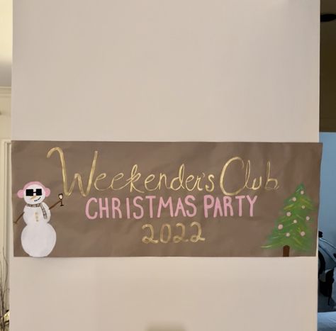 Christmas Party Sign, Family Christmas Party, Christmas Banners, Xmas Party, Butcher Paper, Custom Party, Christmas Paper, Party Signs, Friend Pictures