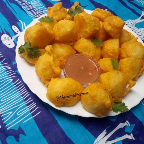 Instagram: wanjaskitchen https://www.instagram.com/reel/CJYWqPmJuSf/?igshid=1smxxkn6ie0dj Viazi Karai, Tater Tot, Ethnic Recipes, Quick Saves, Instagram