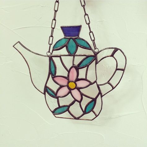 Stained glass teapot Stained Glass Teapot, Stained Glass Patterns Free, Glass Inspiration, Shop Vac, Glass Teapot, Glass Designs, Glass Projects, Teapots And Cups, Stained Glass Designs