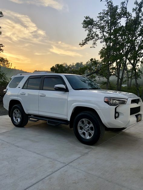 White 4 Runner, White 4runner, Ford Runner, Girl Hood, 4 Runner, Toyota 4, Future Car, Car Stuff, Toyota 4runner