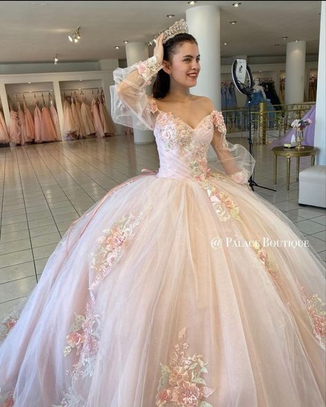 Pink Quinceanera Dresses Sleeves, Coquette Sweet 16 Dresses, Quince Dresses Pink And White, Light Pink And Gold Quinceanera Dresses, Coquette Quinceañera Dress, Coquette Quince Dress, Light Pink Quinceanera Dresses Rose Gold, Pink And White Quinceanera Dresses, Blush Pink Quince Dress