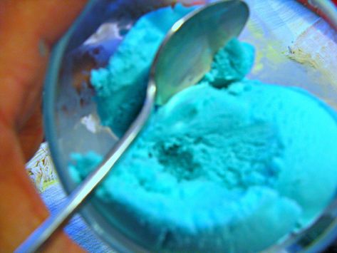 Superman Ice Cream, Blue Moon Ice Cream, Candy Suckers, Blue Ice Cream, Ice Cream Flavor, Ice Cream Freezer, Ice Cream Maker Recipes, Homemade Ice Cream Recipes, Magic Wands