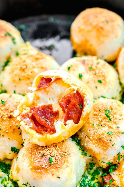 Easy Pizza Bites, Pizza Dough Balls Appetizers, Pizza Balls With Pizza Dough, Garlic Knots Pizza Dough, Pepperoni Balls, Pilsbury Pizza Dough, Homemade Pizza Bites, Pepperoni Bites, Pizza Balls