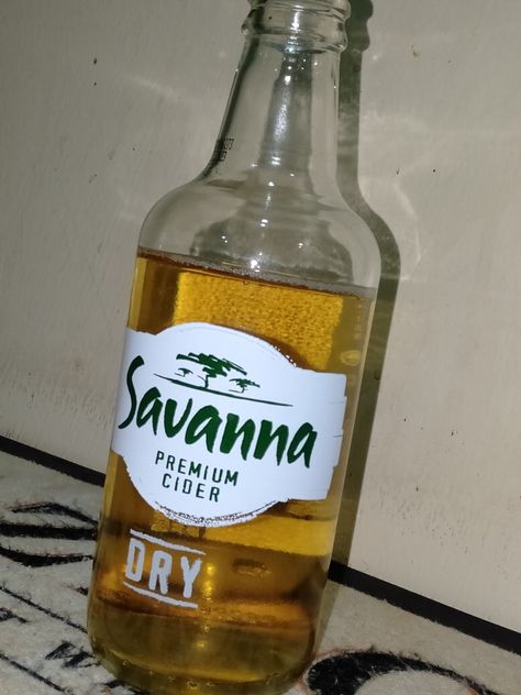 Hands down best cider beer. Savanna Cider, Alcohol Pictures, Alcohol Party, Food Collection, Instagram Feed Ideas Posts, Alcohol Aesthetic, December 2023, Snap Food, Food Snapchat