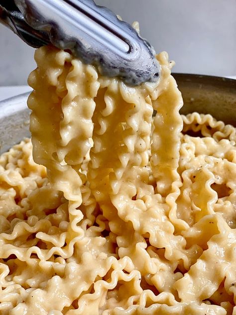 Tongs picking up creamy miso butter pasta in skillet. Wide Pasta Noodles, Thick Pasta Noodles, Miso Butter Pasta, Miso Pasta, Buttered Noodles Recipe, Butter Noodles, Pan Pasta, Comfort Pasta, Miso Butter