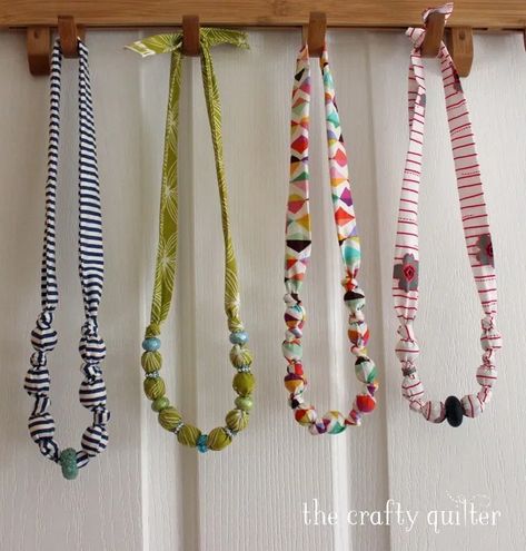 Fabric Covered Bead Necklace Tutorial @ The Crafty Quilter Bead Necklace Tutorial, Soft Jewelry, Beaded Necklace Tutorial, Fiber Necklace, Fabric Cards, Decorative Beads, Necklace Tutorial, Fabric Necklace, Pretty Beads