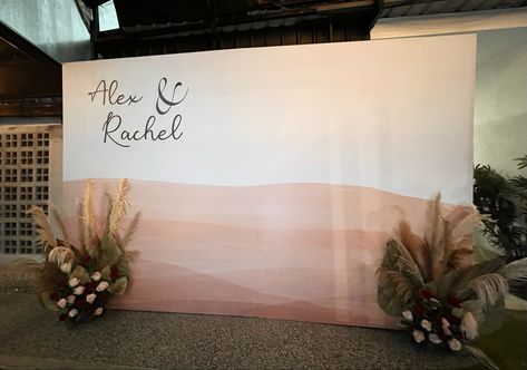 Photo Booth Backdrop Wedding, Photo Walls, Wedding Stage Design, Wedding Backdrop Design, Backdrop Design, Photo Booth Backdrop, Wedding Stage, Wedding Dreams, Wedding Deco