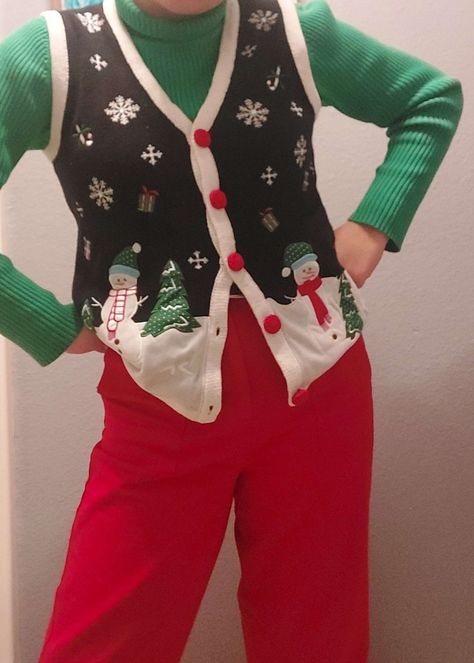 Santa Outfit, Elf Clothes, Oc Inspo, Spirit Week, Christmas Elf, Outfits Aesthetic, Christmas Spirit, Holiday Outfits, Christmas Outfit