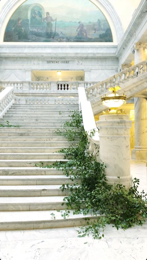 Wedding Stairs, Wedding Staircase, Staircase Decor, Flower Installation, Stair Decor, Ceremony Inspiration, Neutral Wedding, Wedding Costs, Deco Floral