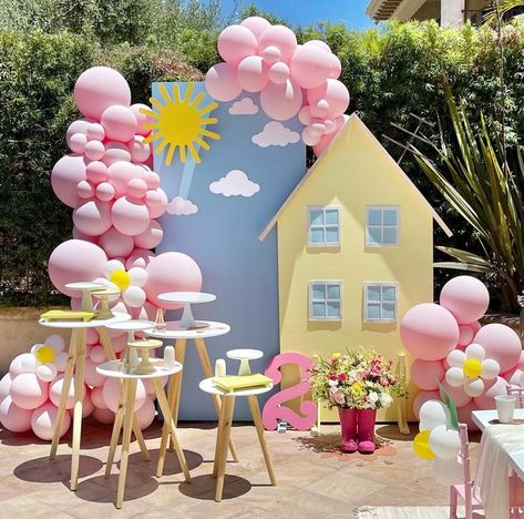 Diy Peppa Pig Backdrop, Peppa Backdrop, Diy Peppa Pig Decorations, Peppa Pig Birthday Ideas, 2 Party Theme, Peppa Birthday Party, 2nd Birthday Theme Ideas, Peppa Pig Backdrop, Kids Birthday Backdrop