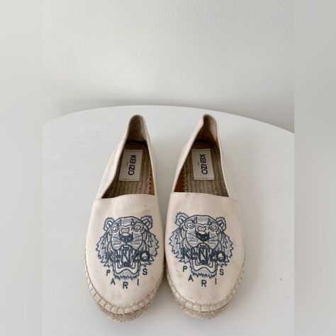 Kenzo cream espadrilles Kenzo Shoes, Cream Espadrilles, Flat Espadrille, Flat Shoes, A Couple, Shoes Flats, Espadrilles, Original Box, Cream