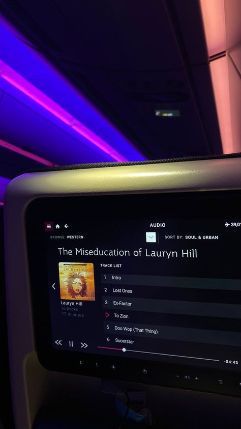 Lauryn Hill Pfp, Ms Lauryn Hill Aesthetic, Lauryn Hill Wallpaper, Lauryn Hill Aesthetic, Lauryn Hill Lyrics, The Miseducation Of Lauryn Hill, Ms Lauryn Hill, Lauren Hill, Miseducation Of Lauryn Hill