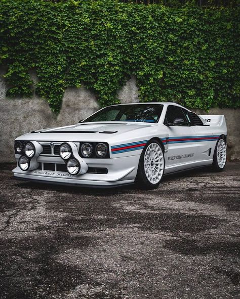 Lancia 037, Pimped Out Cars, Classic Racing Cars, Rims For Cars, Rally Car, Bmw Cars, Sports Cars Luxury, Retro Cars, Amazing Cars