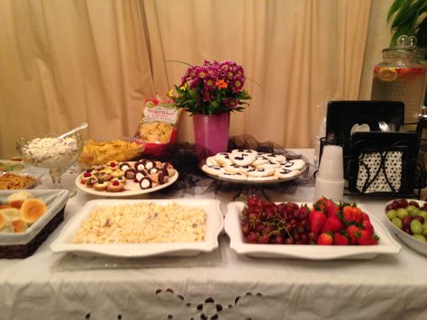 Piano recital reception Senior Recital Reception Ideas, Piano Recital Refreshments, Senior Recital, Piano Pedagogy, Kids Piano, Piano Recital, Reception Ideas, Party Party, Grad Party