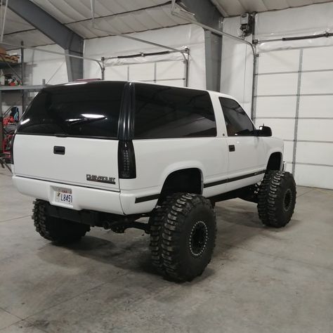 Obs Tahoe, Lifted Tahoe, Lifted Chevy Tahoe, 2 Door Tahoe, Lifted Silverado, Chevy Suv, Obs Chevy, Chevy Silverado 2500 Hd, Custom Chevy Trucks