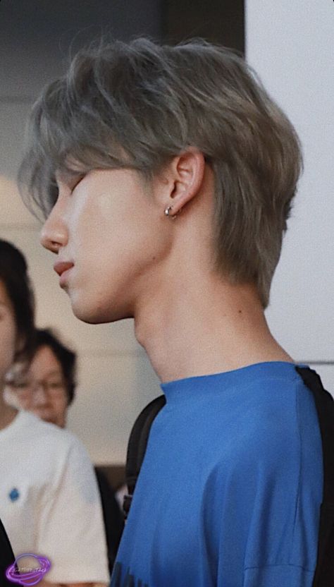 Minghao Side Profile, Minghao Hair, Pretty Side Profile, Side Profiles, Hair 360, Seventeen Minghao, Debbie Reynolds, Seventeen The8, Golden Child