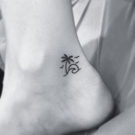 Small Best Friend Tattoos Beach, Fiji Inspired Tattoo, Beach Tatoos Woman, Carribean Tattoos, Small Beach Tattoo For Women, Matching Beach Tattoo, Vacation Tattoo Ideas, Small Ocean Tattoo Ideas, Beach Tattoos For Women