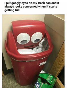 26 Fresh Pics and Memes to Improve Your Mood Funny Walk, Hilarious Funny, Googly Eyes, Fresh Memes, Memes Humor, Viral Video, Oui Oui, Laughing So Hard, What’s Going On