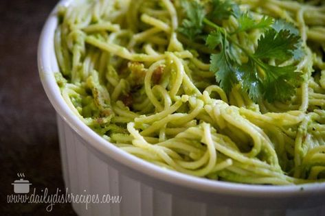 Guacamole Avocado Pasta Guacamole Pasta, Garlic Burgers, Angel Hair Spaghetti, Moms Food, Spicy Chicken Sandwiches, Avocado Pasta, Easy Guacamole, Creamy Garlic Sauce, What's For Supper