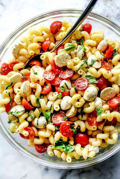 Cherry Tomato Mozzarella Salad, Tomato Pasta Salad, Caprese Salad Recipe, Pasta Penne, 2023 Recipes, Caprese Pasta Salad, Caprese Pasta, Mozzarella Salad, Foodie Crush