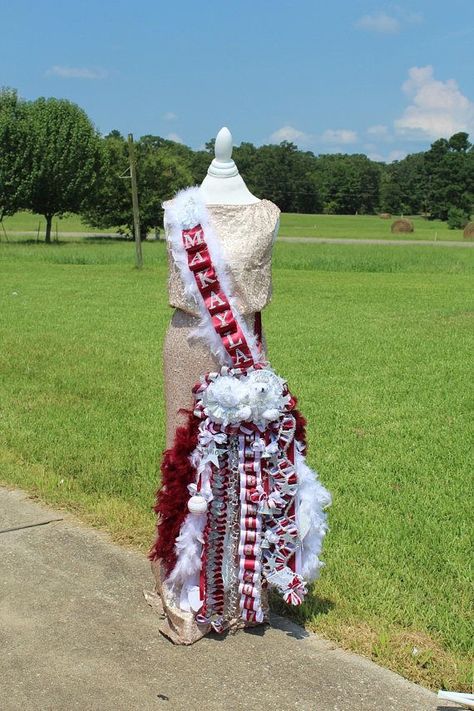 Mum Sash, Homecoming Sash, Big Mum, Unique Homecoming Mums, Mum Homecoming, Texas Mums, Homecoming Mums Senior, Pink Mums, School Spirit Week