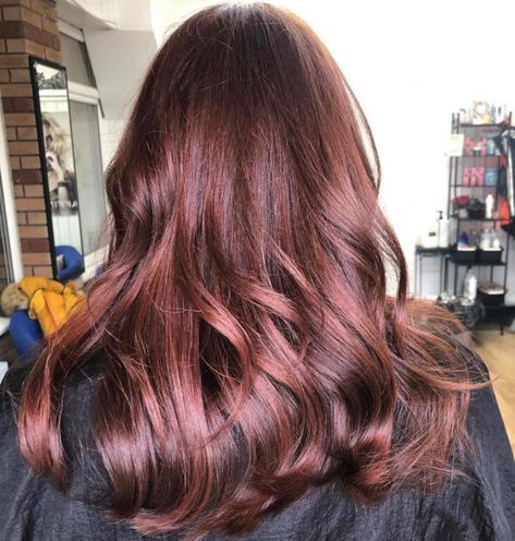 The Rust Hair Color Trend Is the Prettiest Shade of Red for Winter Rust Red Hair, Rust Hair Color, Rust Hair, Beautiful Hair Color, Shade Of Red, Red Hair Color, Latest Hairstyles, Hair Color Trends, Shades Of Red