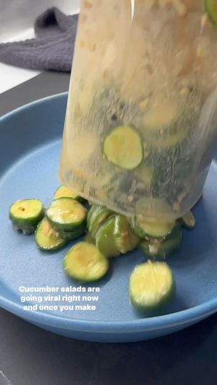 Viral Cucumber, Clean Dinner, Chicken Breakfast, Dinner Snacks, Breastfeeding Foods, Breakfast Meals, High Protein Low Calorie, No Carb Recipes, Summer Recipes Dinner