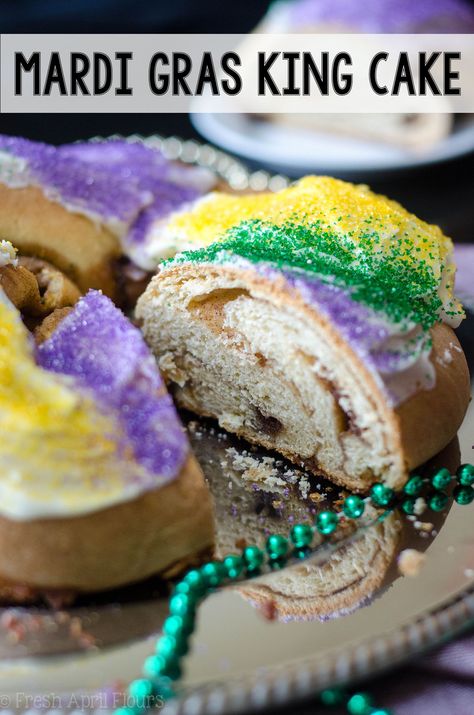 King Cake Recipe Cream Cheese, King Cake Cheesecake, King Cake Recipe Easy, Mardi Gras Cake, Mardi Gras Recipes, King Cake Recipe, King Cakes, Mardi Gras Ideas, Cake Pumpkin