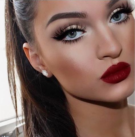 Wedding Makeup Red Lips, Vintage Wedding Makeup, Halloween Women Makeup, Bridal Makeup Red Lips, Indian Eye Makeup, Eye Makeup Glitter, Dramatic Wedding Makeup, Wedding Makeup Vintage, Red Lips Makeup Look