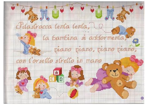 Filastrocca lenta lenta punto croce - magiedifilo.it punto croce uncinetto… Birth Sampler, Stitch Doll, Funny Cross Stitch Patterns, Cross Stitch For Kids, Baby Cross, Cross Stitch Baby, Cross Stitch Funny, Baby Disney, Counted Cross Stitch