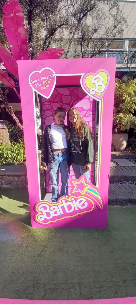 Barbie Movie Decor, Barbie Night, Movie Hall, 2023 Barbie, Classroom Doors, Barbie Box, Movie Decor, Barbie Birthday Party, Barbie Movie